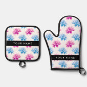ピンクとブルーのダリア、花のパターン、あなたの名前 鍋つかみ&鍋敷きセット (正面)
