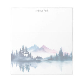 ピンクとブルーの水彩山々と濃い松の木 ノートパッド