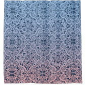 ピンクとブルーの濃い青の幾何学的パターン シャワーカーテン (正面)