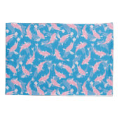 ピンクとブルーの繰り返しモチーフ |コイ魚の柄 枕カバー (裏面)