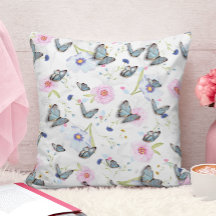 ピンクとブルーの花と蝶のパターン