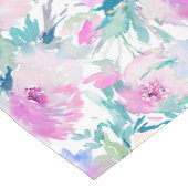 ピンクとブルーの花のコラージュ模様 ショートテーブルランナー (コーナー)