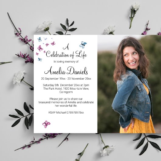 ピンクとブルーの蝶の写真 愛する記憶のカード 招待状