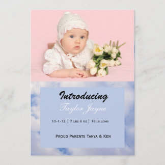 ピンクとブルーの雲の女の子の出産報告 案内状