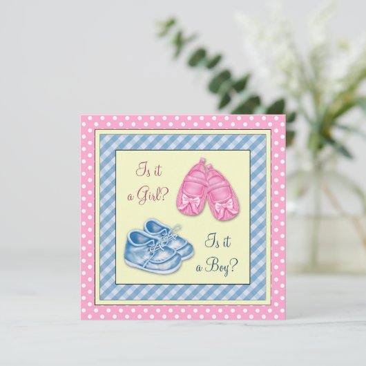 ピンクとブルーの靴の性別が赤ちゃんのシャワーを明らかにする 招待状 (スタンド正面)