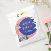 ピンクとブルー オーバー・ザ・ムーン ウェディング パーソナライズ フェイバーバッグ (封をした状態)