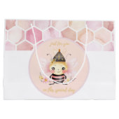 ピンクとベージュのハニカムパターンの水色 ラージペーパーバッグ (裏面)