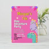 ピンクとベージュよくはしゃぐの可愛い恐竜の子供たち 招待状 (スタンド正面)