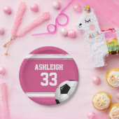 ピンクとホワイトのストライプサッカーボール ペーパープレート (パーティー)