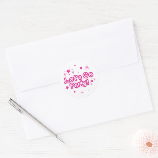 ピンクとホワイトのスパークルスターズ パーティーしよう お誕生日おめでとう ラウンドシール (封筒)