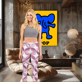 ピンクとホワイトのフローラデザイン:カスタム文字とロゴ カプリレギンス