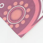 ピンクとホワイトのペイズリープリントフリースブランケット フリースブランケット (角)