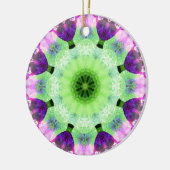 ピンクとマゼンタマンダララウンドオーナメント セラミックオーナメント (左)