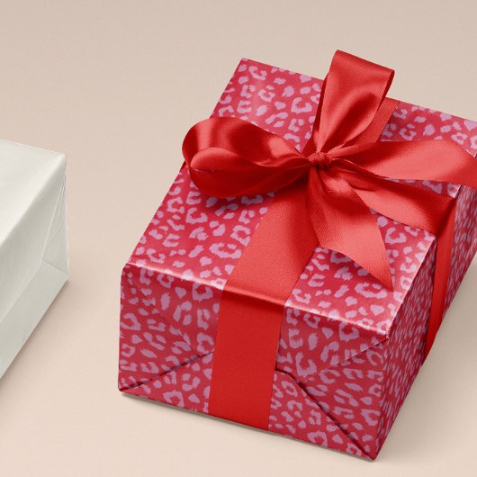 ピンクとレッドヒョウのプリントパターン ラッピングペーパー