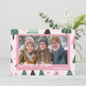 ピンクと名門私立校風のグリーンクリスマスツリーの休日の写真 シーズンカード (スタンド正面)