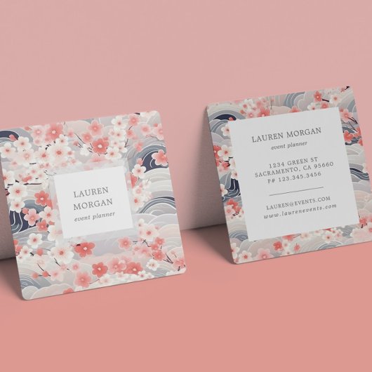 ピンクと埃っぽい青い桜の花 スクエア名刺
