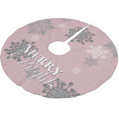 ピンクと明メリーるい雪の結晶クリスマス ブラッシュドポリエステルツリースカート (アングル)