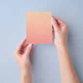 ピンクと桃のグラデーション チラシ (手)