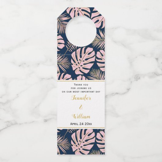 ピンクと海軍の熱帯葉水玉模様の結婚 ボトルネックタグ (正面)