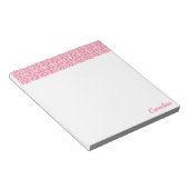 ピンクと白いクロチェットレースパターン ノートパッド (アングル)