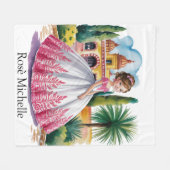 ピンクと白のガウンを贈るキンセアニラの少女 フリースブランケット (正面(横))