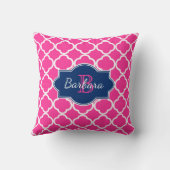 ピンクと白のクローバー幾何学的パターン クッション (裏面)