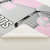 ピンクと白のサッカーボールとDIY文字 シェルパブランケット (3/4)