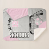 ピンクと白のサッカーボールとDIY文字 シェルパブランケット (正面(横))