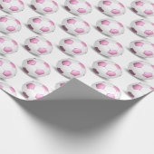 ピンクと白のサッカーボール ラッピングペーパー (角)