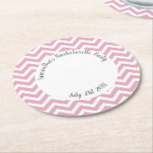 ピンクと白のシェブロンパーティー ラウンドペーパーコースター (アングル)