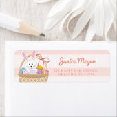 ピンクと白のストライプイースターバニーのバスケットカード ラベル (インサイチュ)