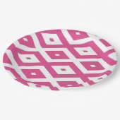 ピンクと白のダイヤモンドパターン ペーパープレート (アングル)