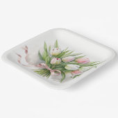 ピンクと白のチューリップブーケ ペーパープレート (傾斜あり)