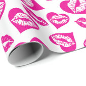 ピンクと白のハートとキス ラッピングペーパー (ロールコーナー)