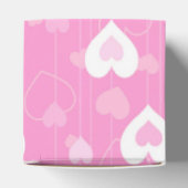 ピンクと白のハートパターンハート優先ボックス フェイバーボックス (上部)