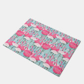 ピンクと白のフラミンゴの群れ ドアマット (アングル)