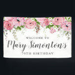 ピンクと白のフローラ70th Birthday Party Welcome 横断幕<br><div class="desc">素朴エレガントはピンクのバラと白い花と緑の多離れくの花、つる植物が一緒になって、70歳の誕生日のバナーの上に縁どは、美しいフローラを作り出す。要連絡るもしか調整項目を見つけよう。</div>