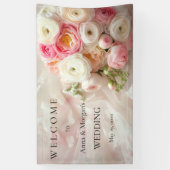 ピンクと白のラヌンキュラスの花束が閉まる 横断幕 (縦)