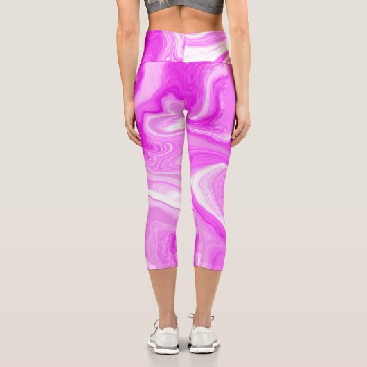 ピンクと白の大理石の渦巻き流体アート カプリレギンス (裏面)