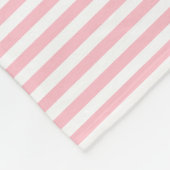 ピンクと白の小さいサイズの水平ストライプ フリースブランケット (角)