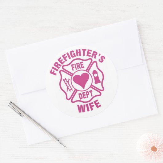 ピンクと白の消防士の妻のシール ラウンドシール (封筒)