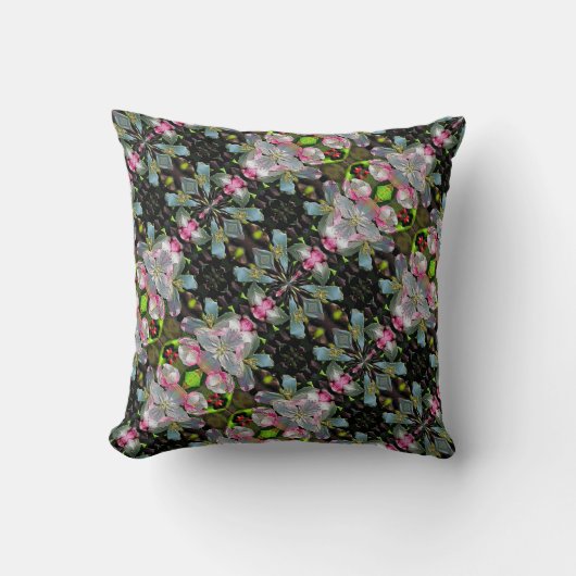 ピンクと白の花の抽象芸術アート クッション (正面)