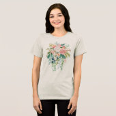ピンクと白の花の花束 トライブレンドTシャツ (正面全面)