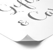 ピンクと白の花の贈り物とカードテーブルの看板 ポスター (角)