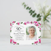 ピンクと白の花の90歳の誕生日 インビテーションポストカード (スタンド正面)