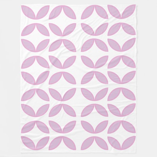 ピンクと白の花びらの円とダイヤモンドのパターン フリースブランケット (正面)