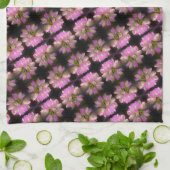 ピンクと白の花クローズアップ模様 キッチンタオル (折り畳み)