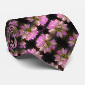 ピンクと白の花クローズアップ模様 ネクタイ (ロール)