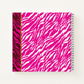 ピンクと白の複雑な花のパターン、アート ノートブック (裏面)