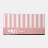 ピンクと白ストライプのパーソナライズされたモダンエレガント デスクマット (正面)